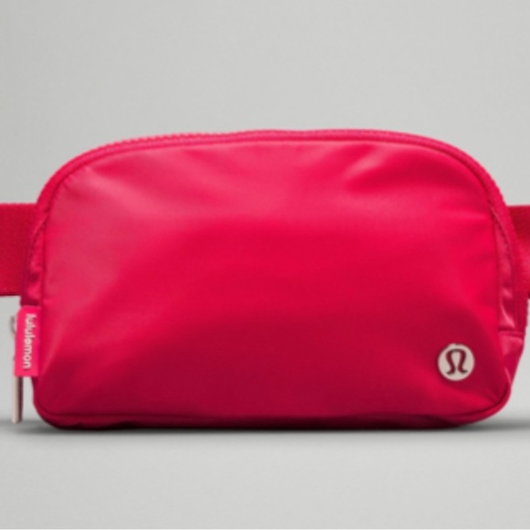 Lululemon Everywhere belt bag cherry mist color 1L - Picture 1 of 8